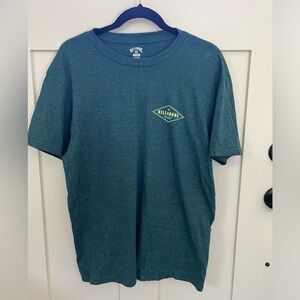 Men’s billabong t-shirt
